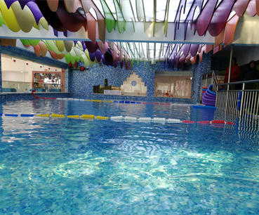 海美时光国际亲子游泳中心-专为婴幼儿设计恒温泳池